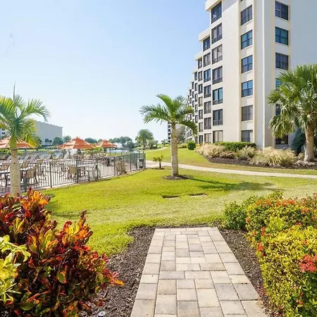 Enjoy Siesta Key Parasdise At Gulf And Bay